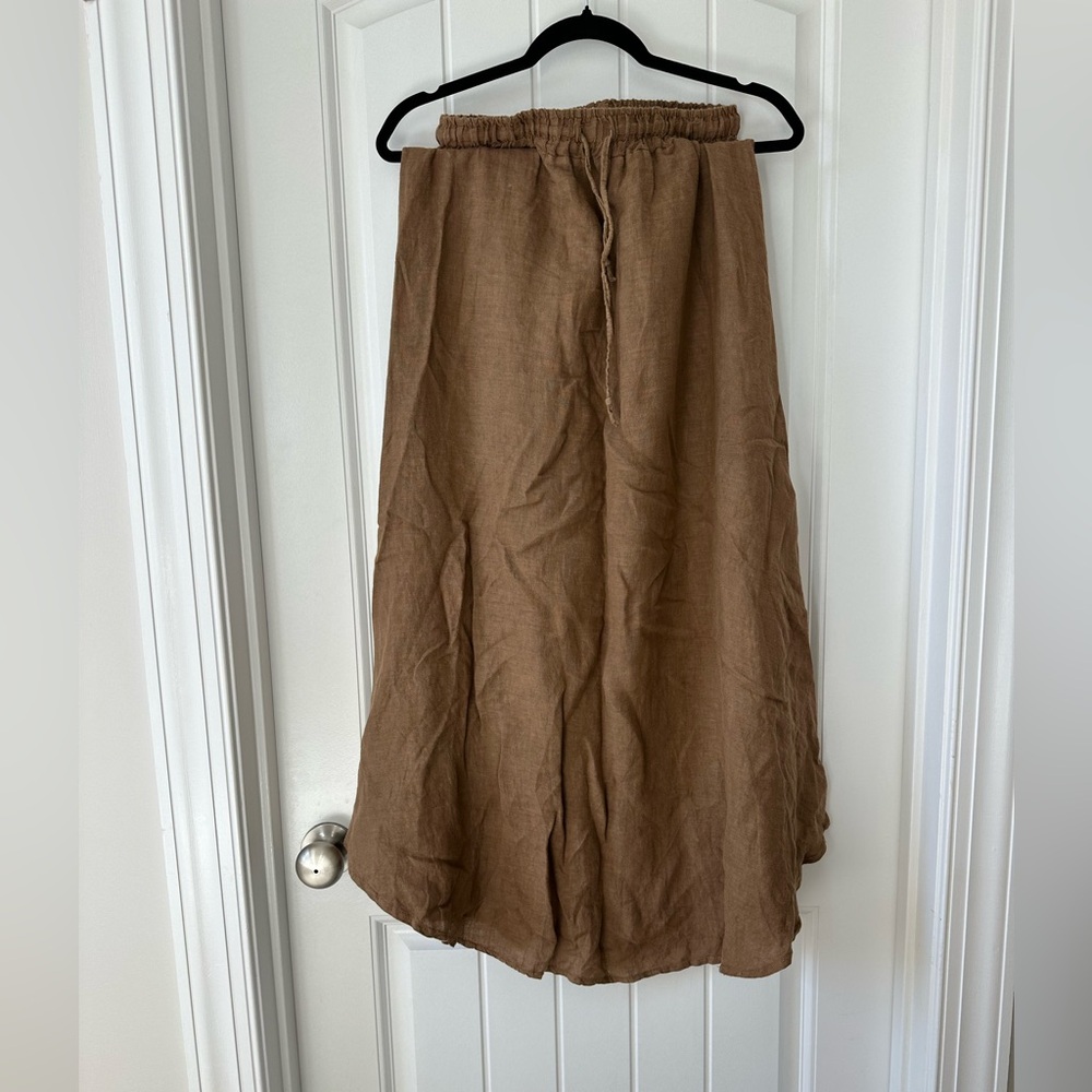 Neuflora “Paris” brown linen skirt size medium